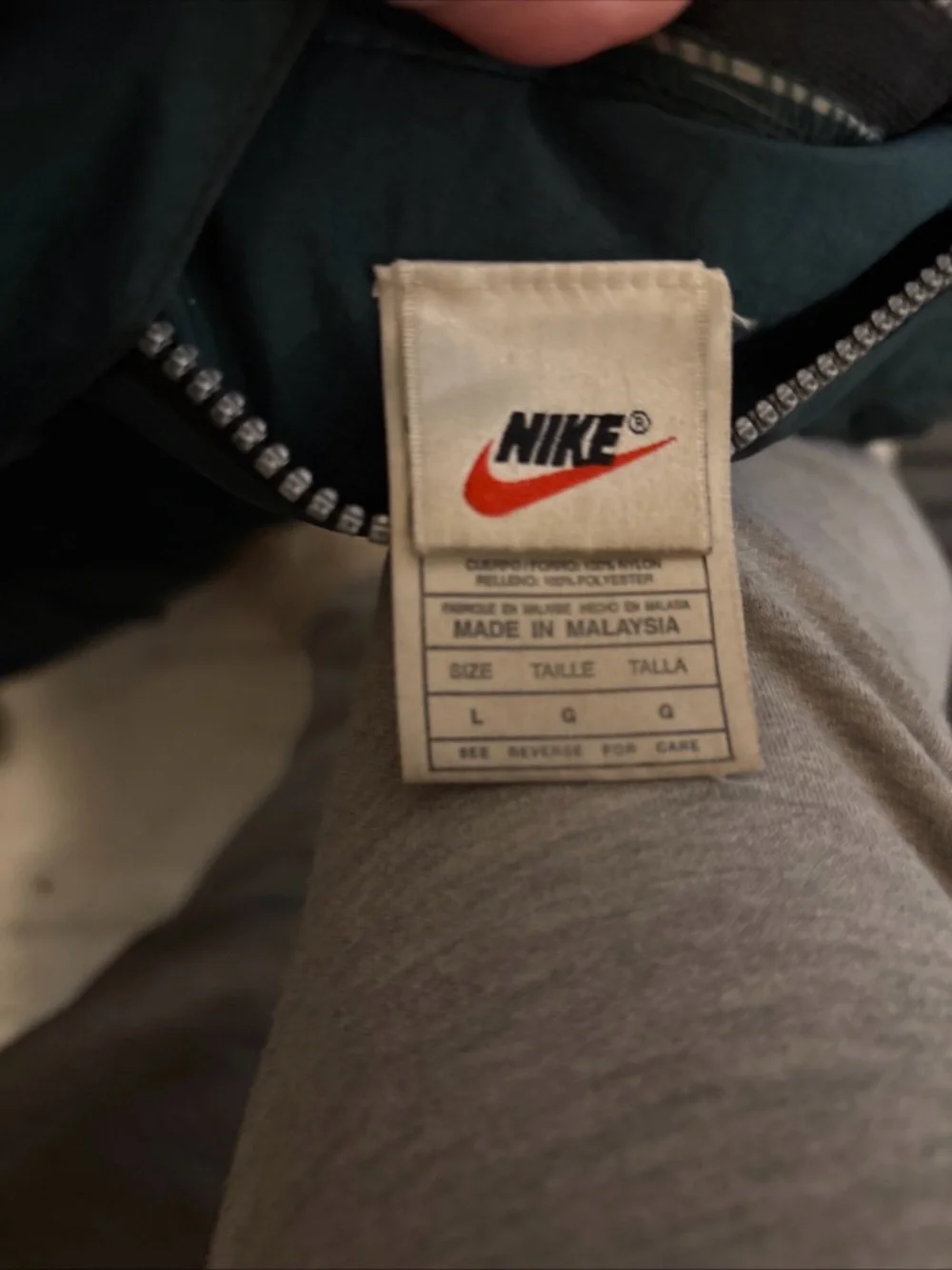 Nike Men’s Blue Quilted Puffer Jacket with Swoosh - Picture 3 of 3